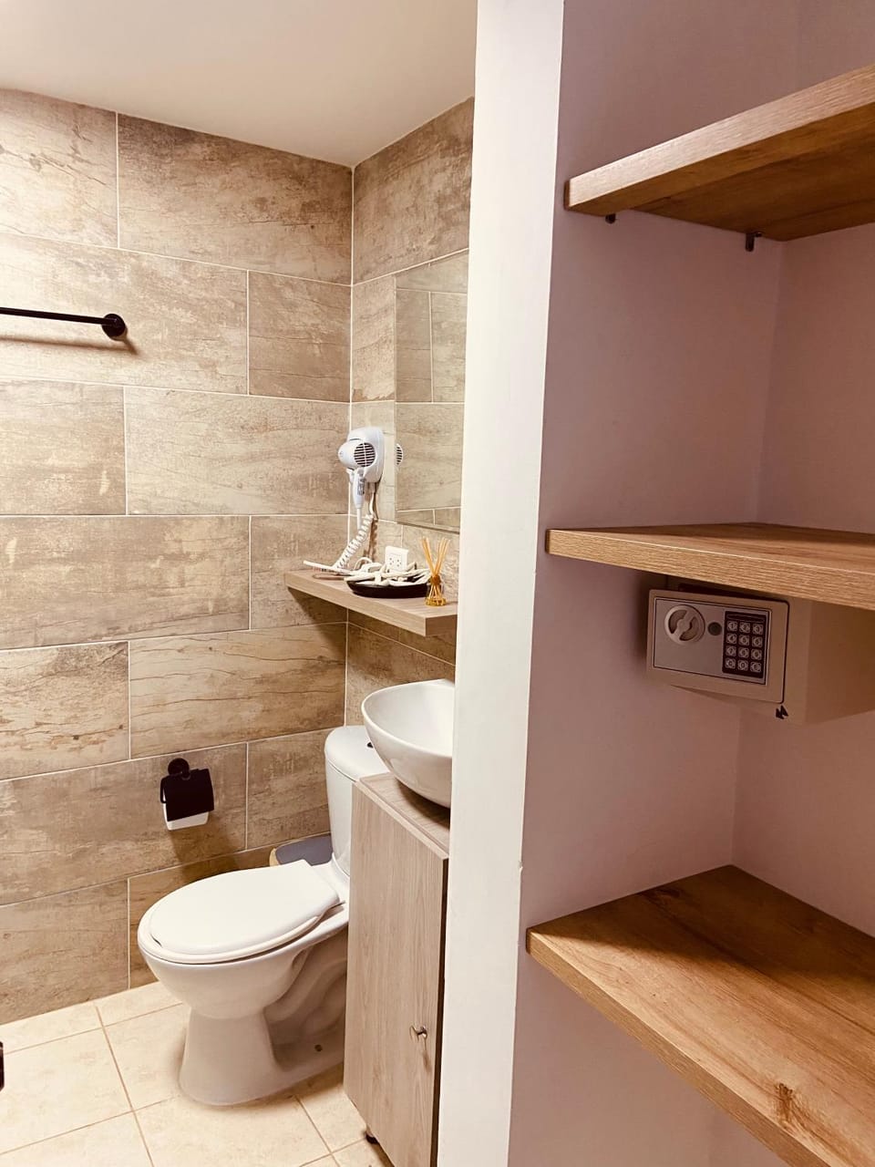 Toilet, Bathroom