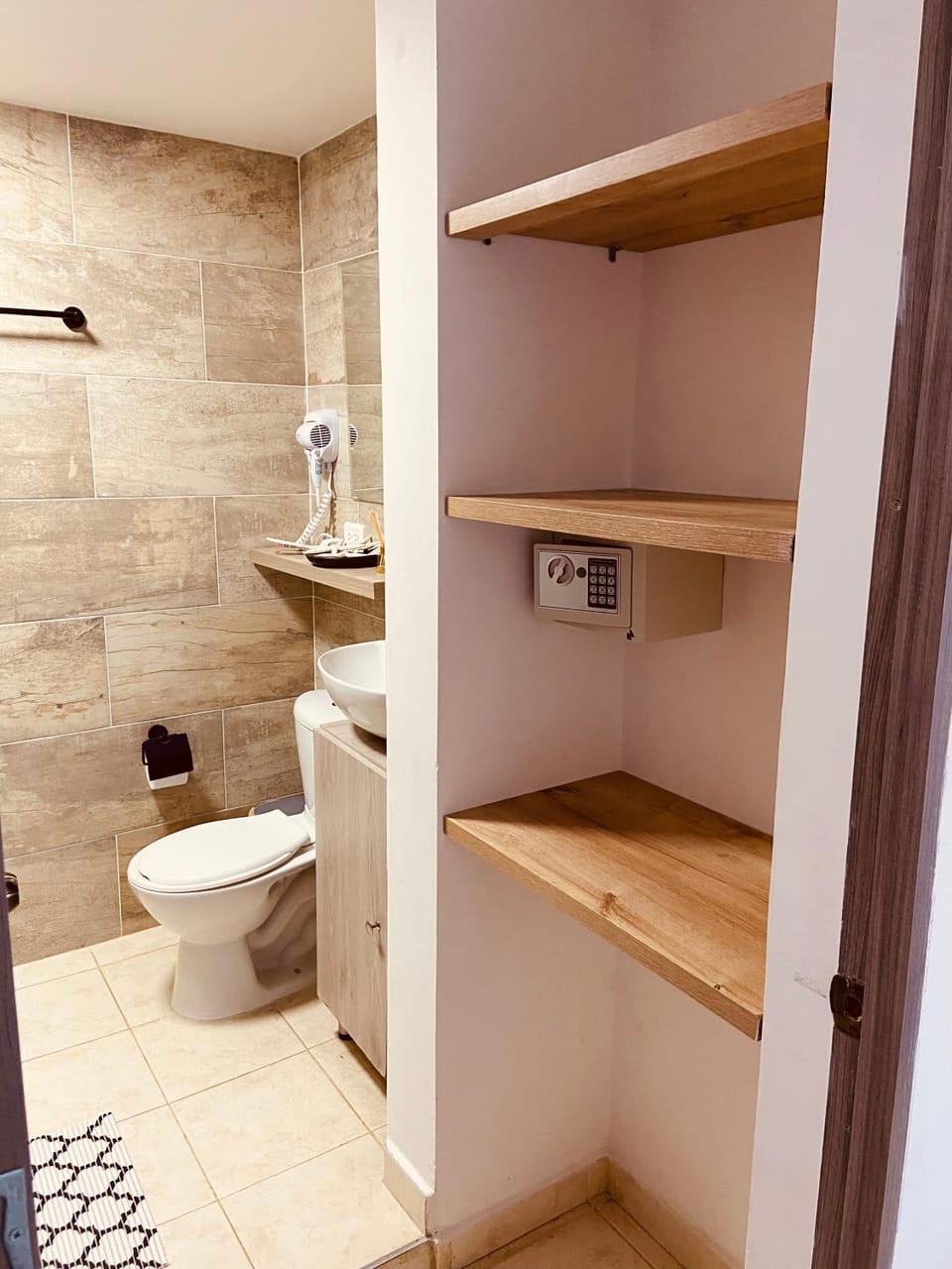 Shower, Toilet, Bathroom, bidet