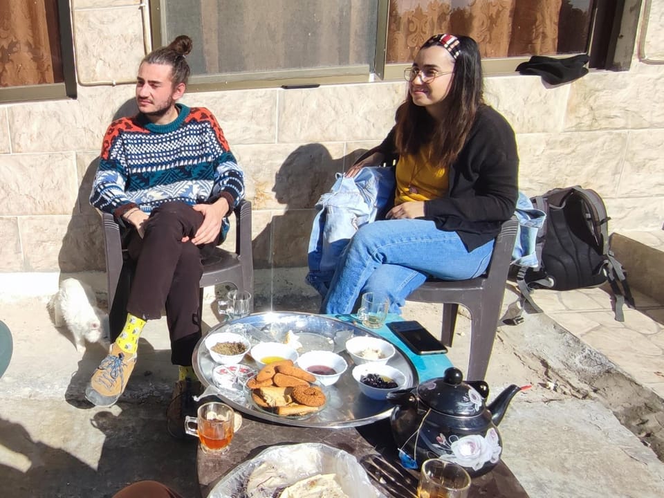 People, Breakfast