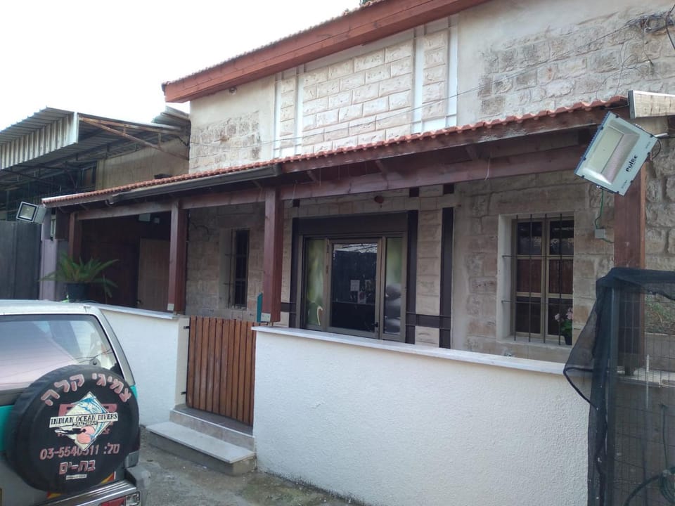 Property building, Facade/entrance, Balcony/Terrace