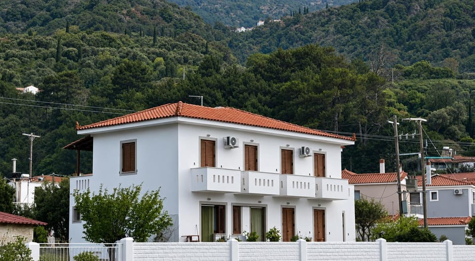 Property building, Day, Natural landscape, Mountain view