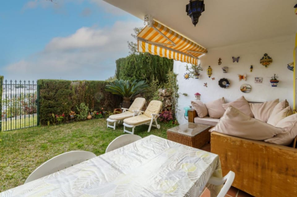 CT 129 - Colina of Riviera - Pool & Garden Apartment in Sitio de Calahonda