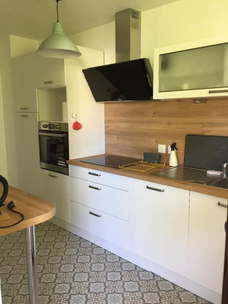 dishwasher, oven, stove