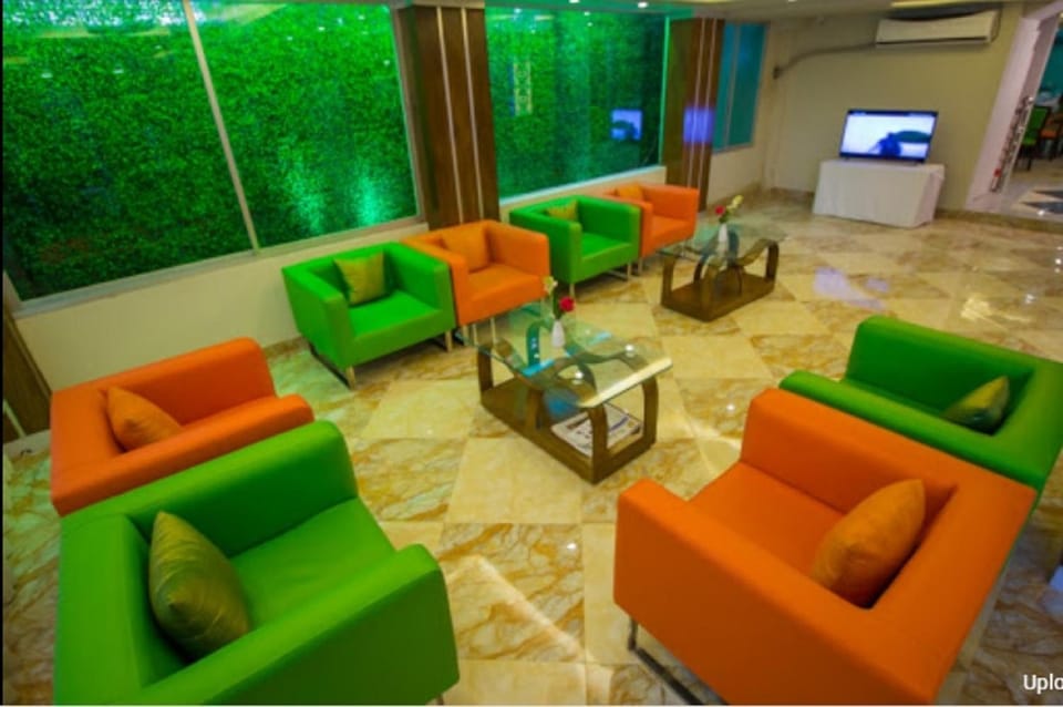 Communal lounge/ TV room, Lounge or bar