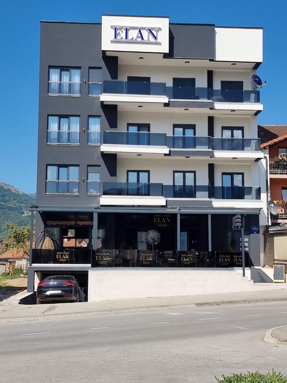 Property building, Balcony/Terrace