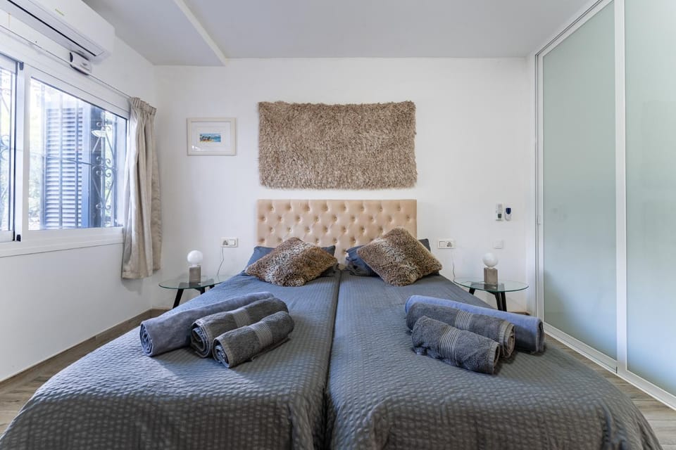 Beach Side Apartments Calahonda Apartment in Sitio de Calahonda