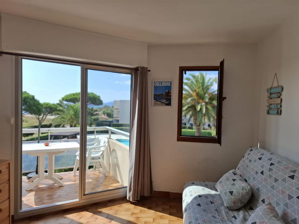 Saint Cyprien - Appart - Piscine-Mer Apartment in Saint-Cyprien