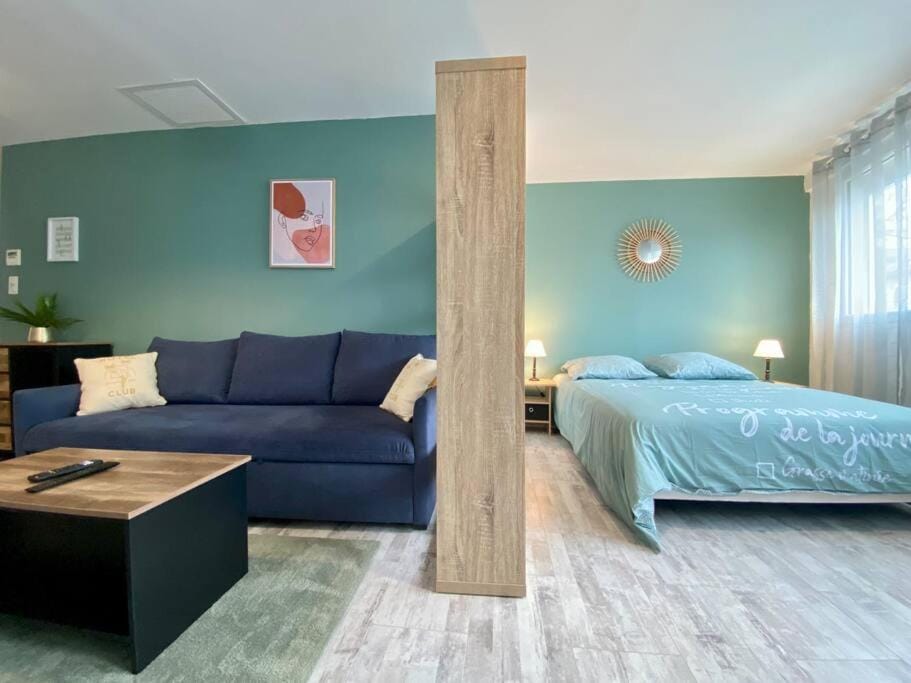 Living room, Bedroom
