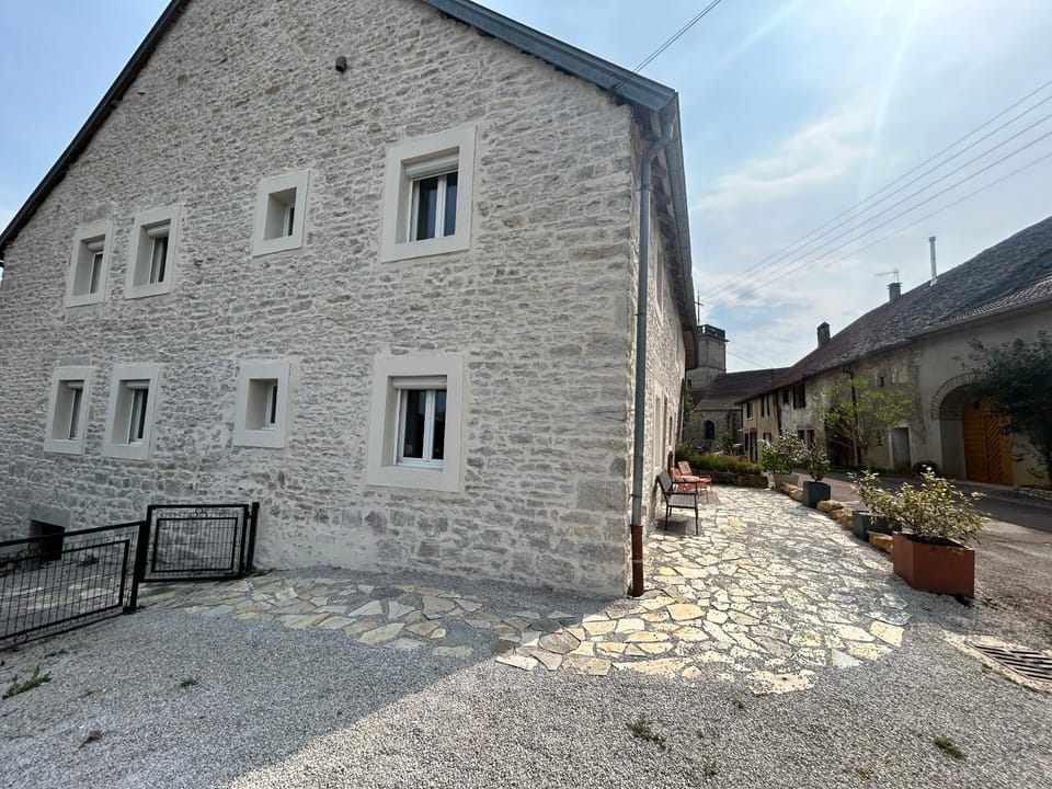 Un cocon en plein coeur du Jura House in Jura