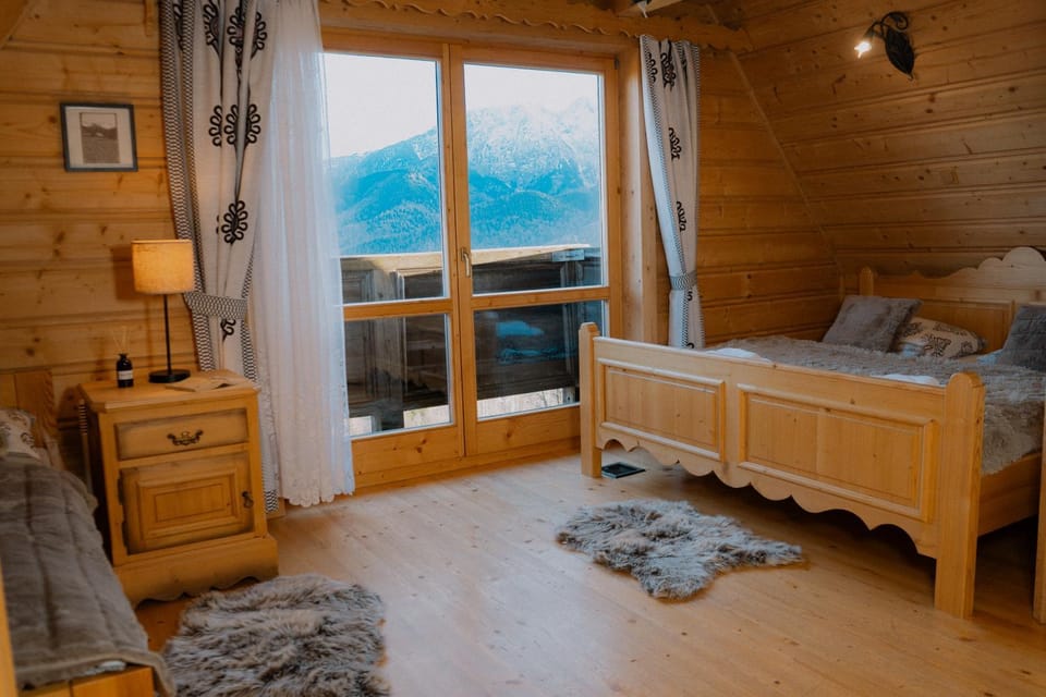 Bed, View (from property/room), Balcony/Terrace, Photo of the whole room, Seating area, Bedroom