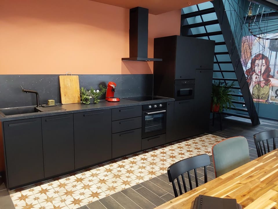 Kitchen or kitchenette