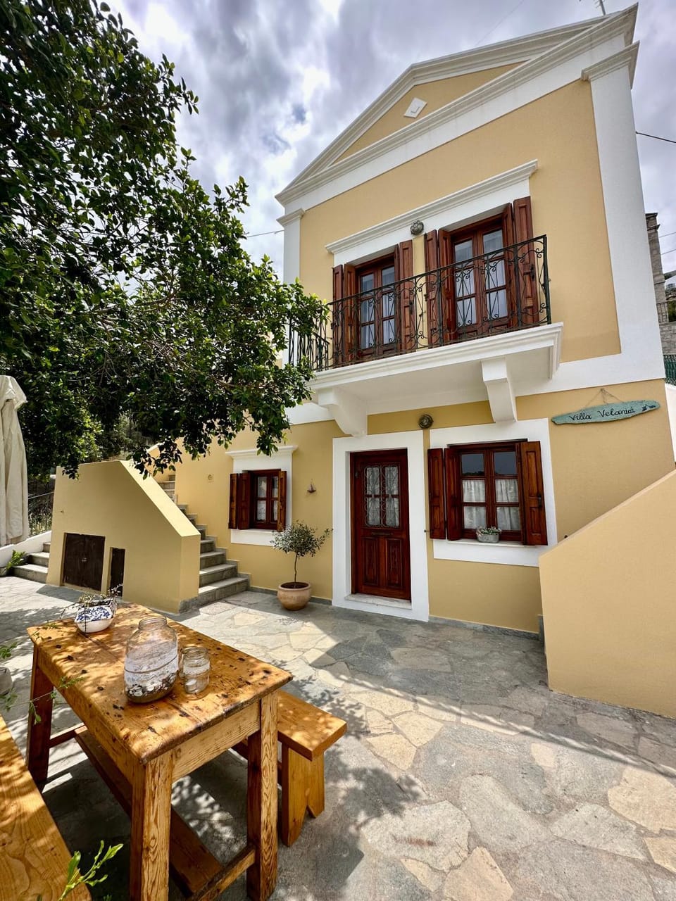 Property building, Balcony/Terrace