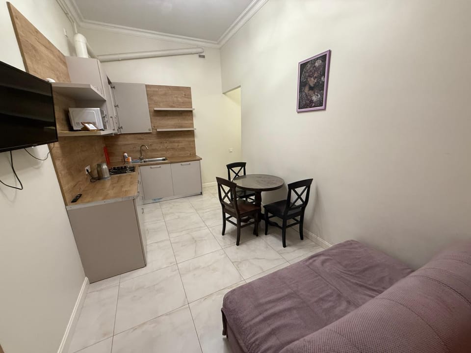 RABBIT HOUSE IN THE CENTER Apartment in Lviv