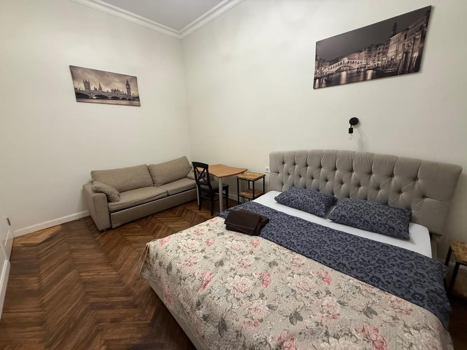 RABBIT HOUSE IN THE CENTER Apartment in Lviv
