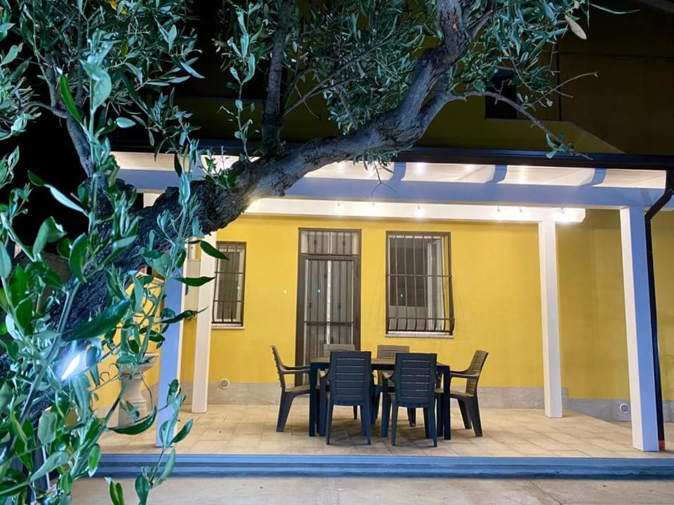 Property building, Children play ground, Garden, Garden, Garden view, Garden view, Inner courtyard view