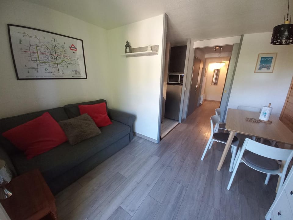 Appart 3 étoiles 6 pers au pied des pistes vue spendide sur la montagne les 2 alpes 1800 m Apartment in Les Deux Alpes