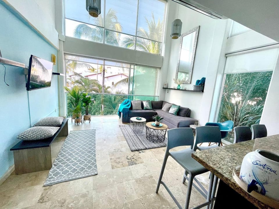 Depto 2 Pisos, Vista Alberca. A 50 mts Del Mar Apartment in Nuevo Vallarta
