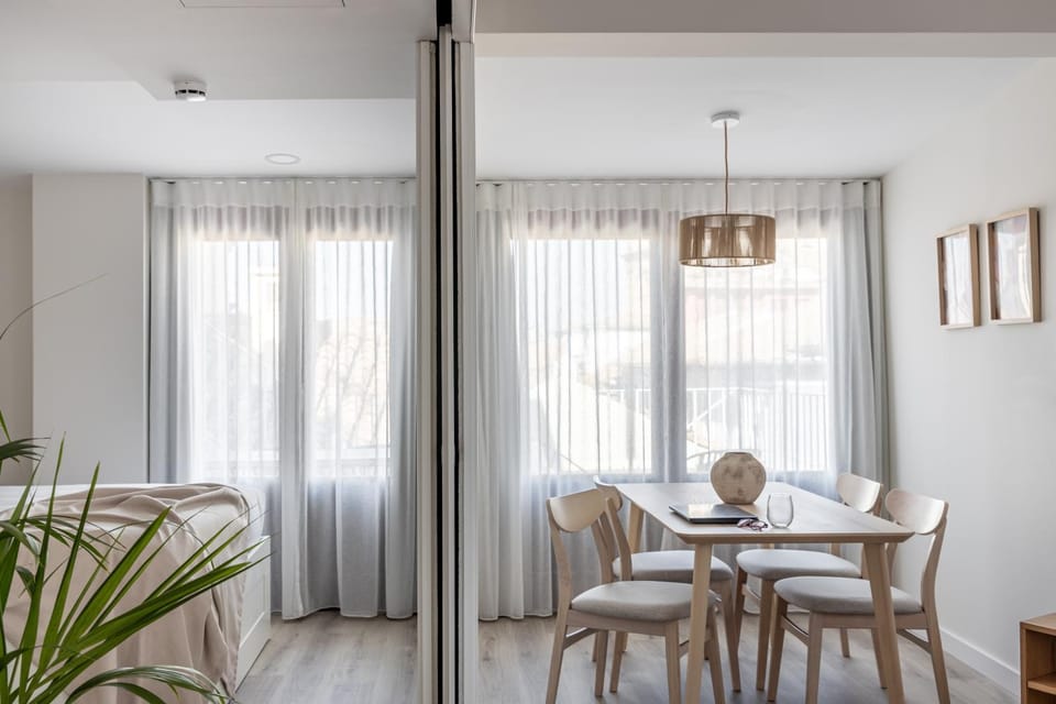 Seating area, Bedroom