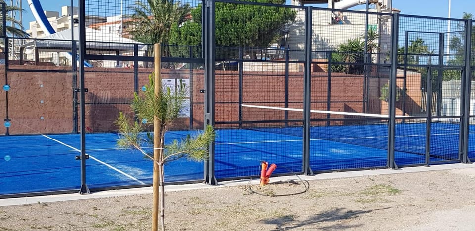 La Pointe de Sel Campground/ 
RV Resort in Canet-en-Roussillon