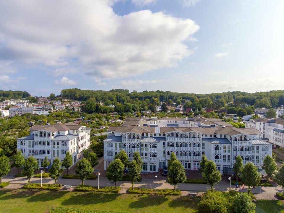 Property building, Neighbourhood, Bird's eye view, Location