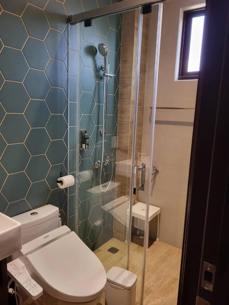 Shower, Bathroom, bidet