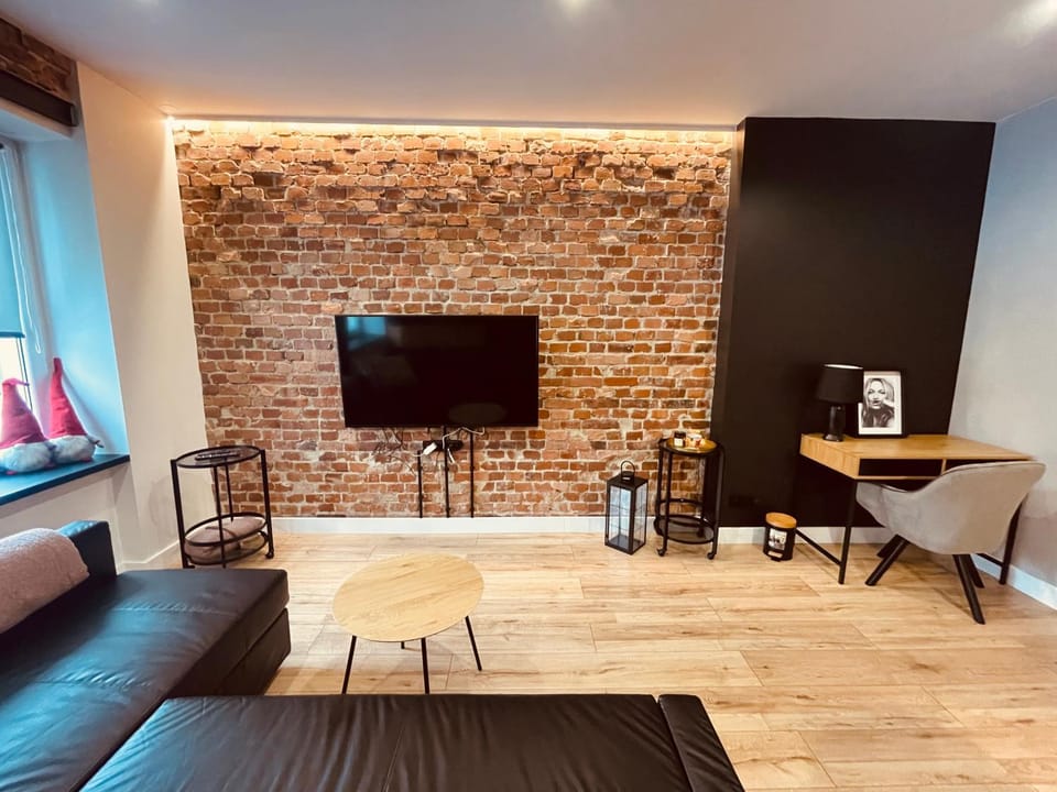 TV and multimedia, Seating area