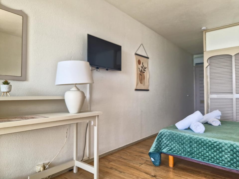 TV and multimedia, Bedroom