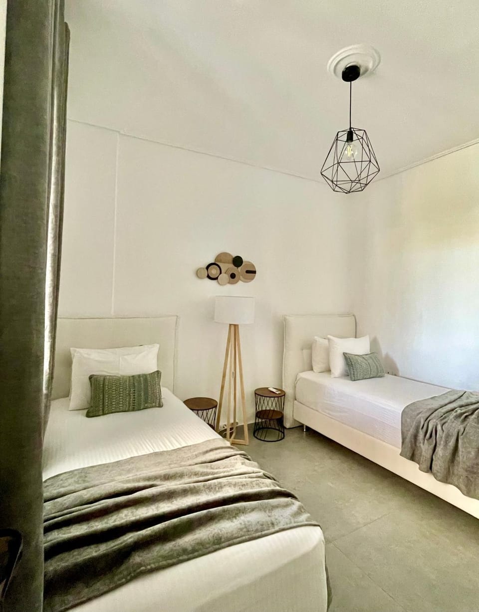 Emanouela's apartment in the center of Adamas Apartment in Milos