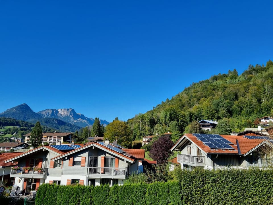 Neighbourhood, Mountain view
