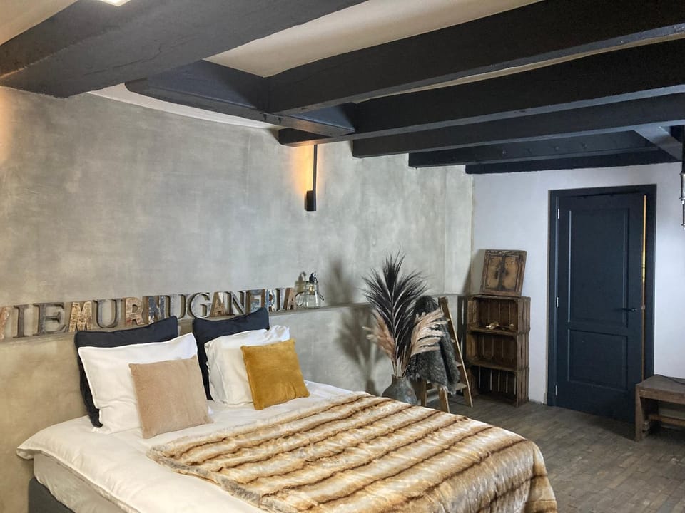 Game Room, Lounge or bar, Bedroom