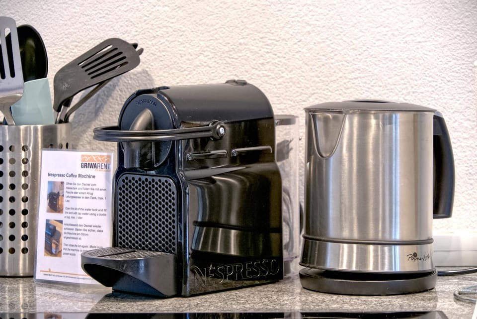 Coffee/tea facilities, Kitchen or kitchenette