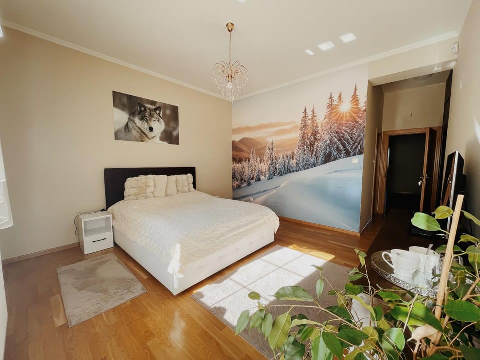 Bed, TV and multimedia, Other, Other, Other, Photo of the whole room, Seating area, Bedroom, towels, towels