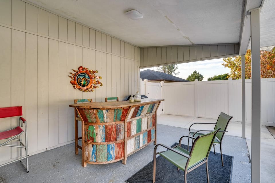 Updated Tavares Retreat < 1 Mile to Boat Ramp House in Tavares