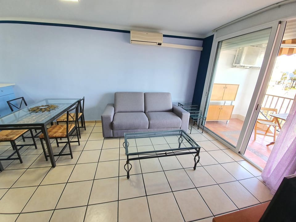APARTAMENTO DELTA BEACH-5 Apartment in Alt Empordà