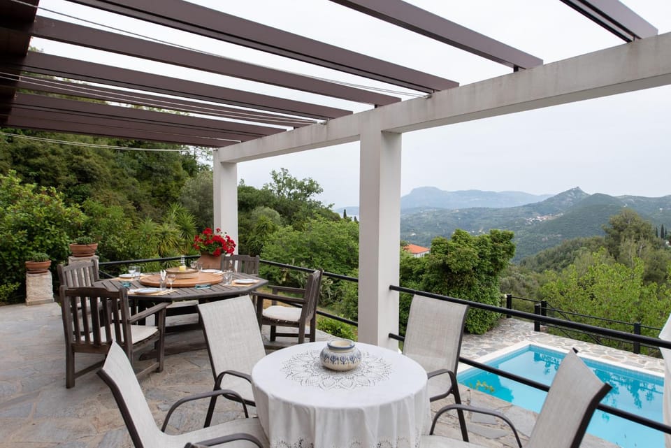 View (from property/room), Balcony/Terrace, Pool view