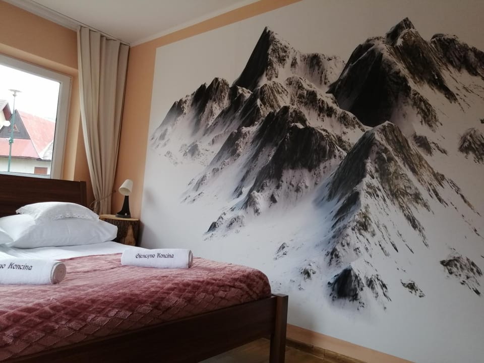Bed, Decorative detail, Bedroom