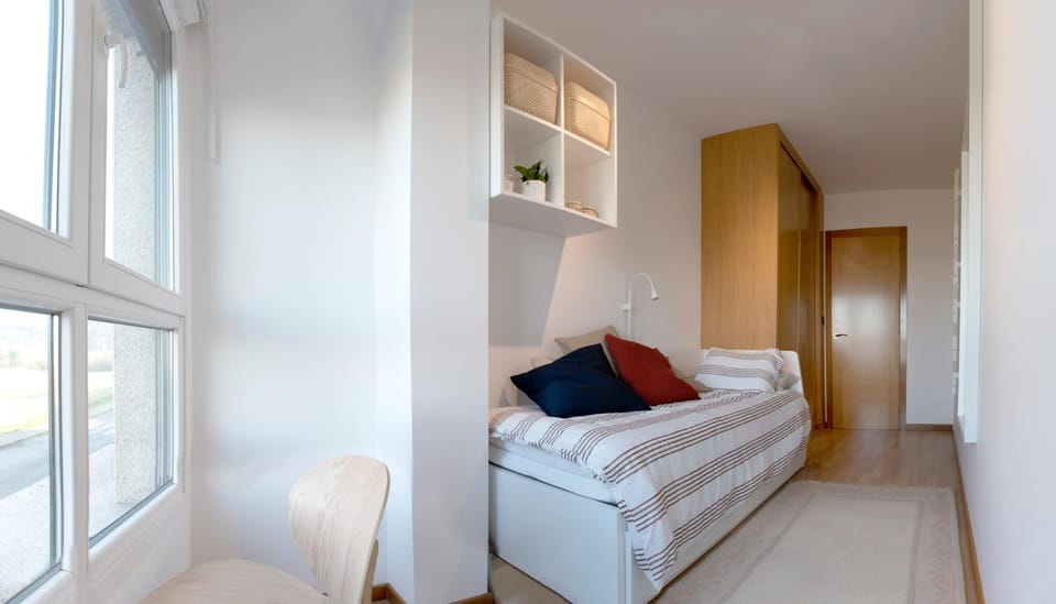 Bed, Photo of the whole room, Bedroom