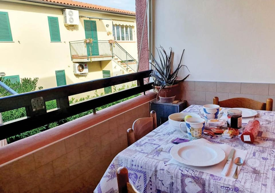 Property building, Balcony/Terrace