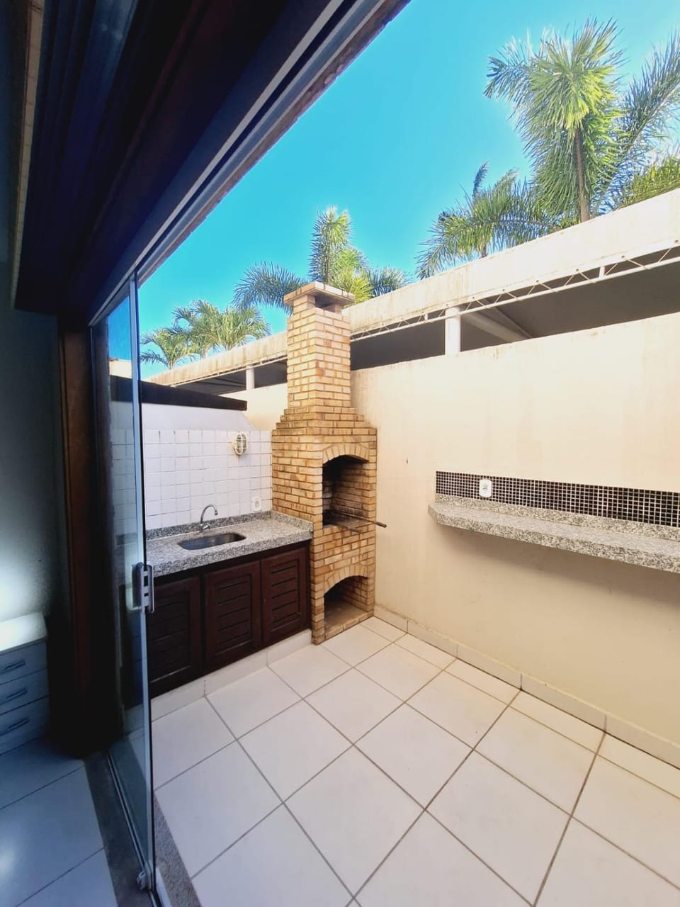 Patio, BBQ facilities