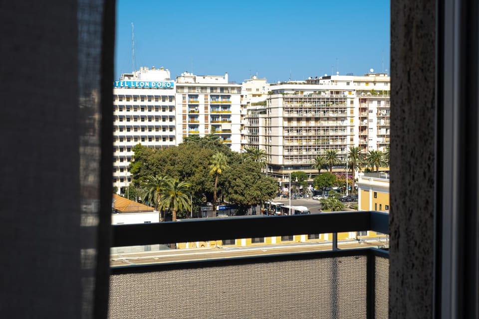 View (from property/room), City view, Landmark view