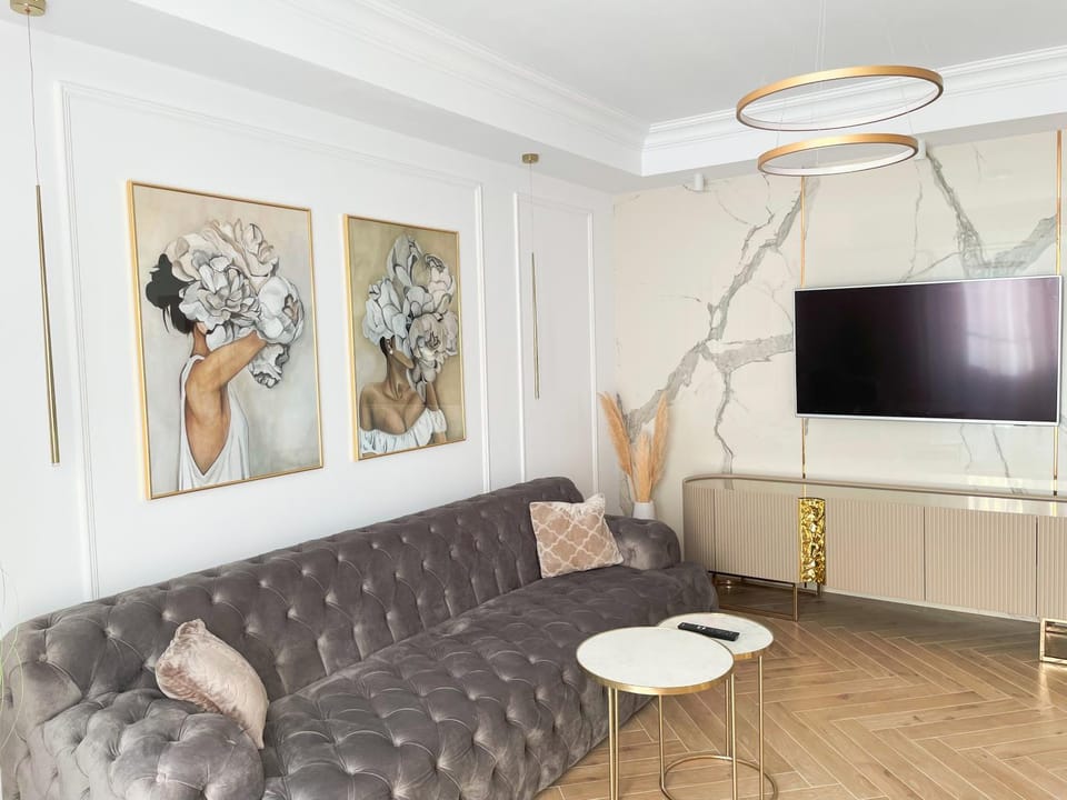 Selling Sunset Apartments Apartment in Timisoara