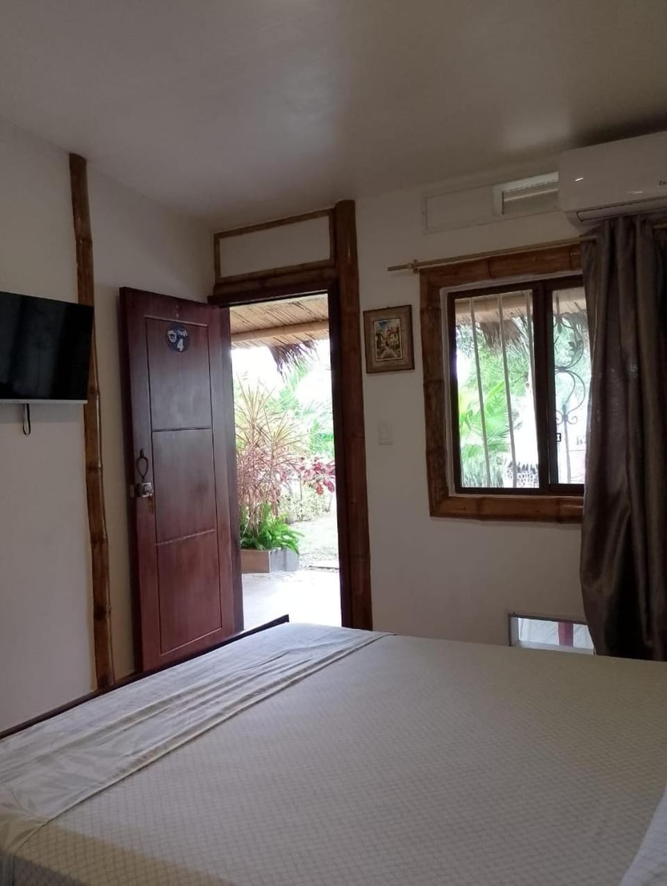 Property building, TV and multimedia, View (from property/room), Decorative detail