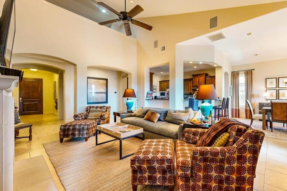 Marina Village Cove 421 Apartment in Point Venture