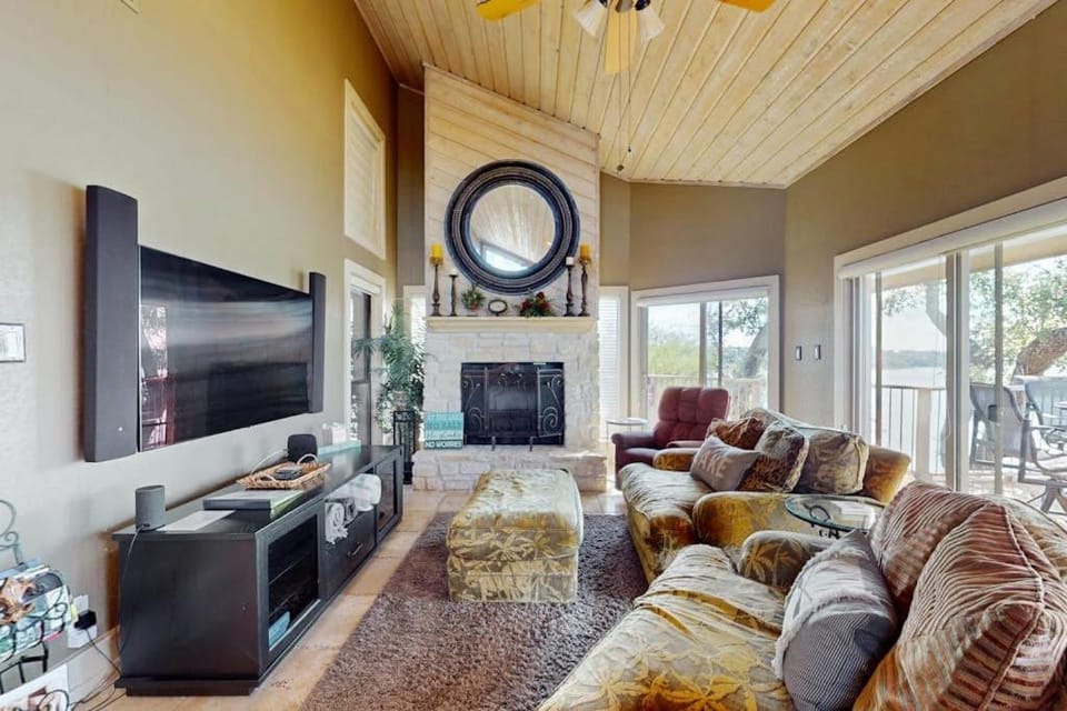 TV and multimedia, Living room, Seating area