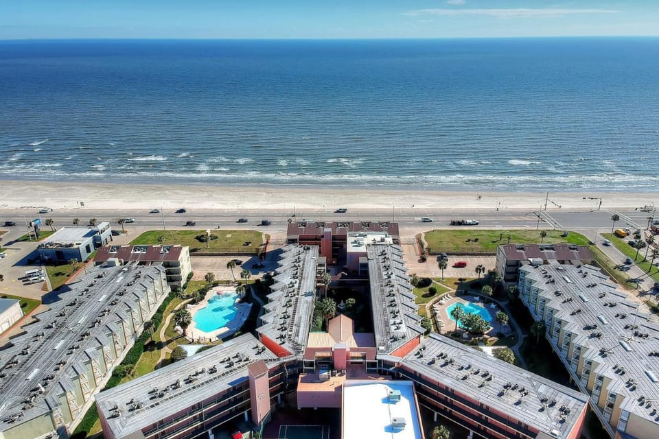 Victorian Condo #9227 Apartment in Galveston Island
