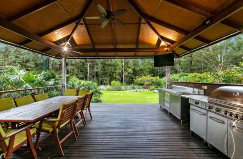 BBQ facilities, Balcony/Terrace, Dining area
