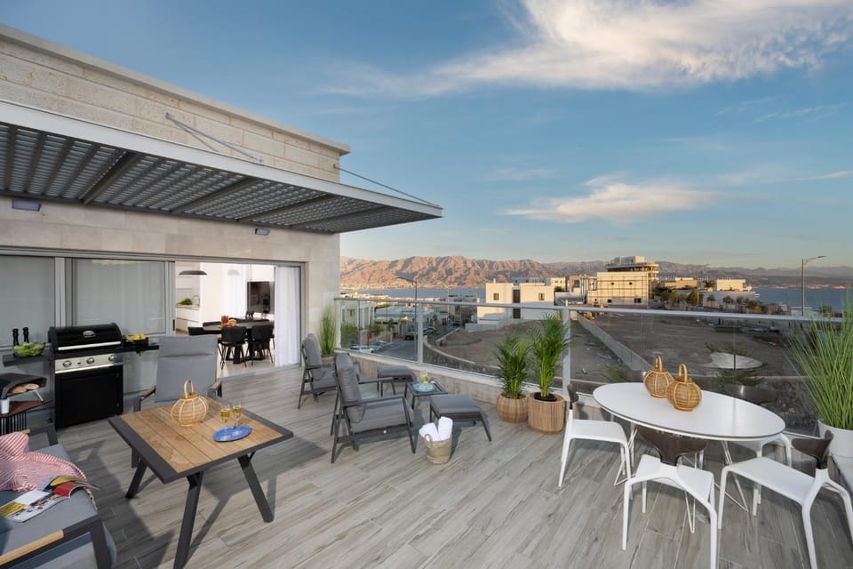 View (from property/room), Balcony/Terrace
