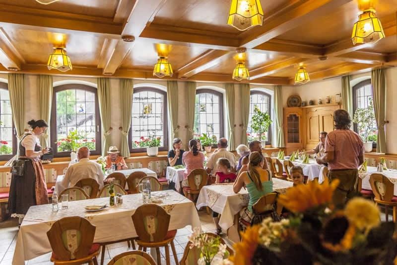 BLÖDEL Gasthof Grüner Baum Hotel in Nuremberg