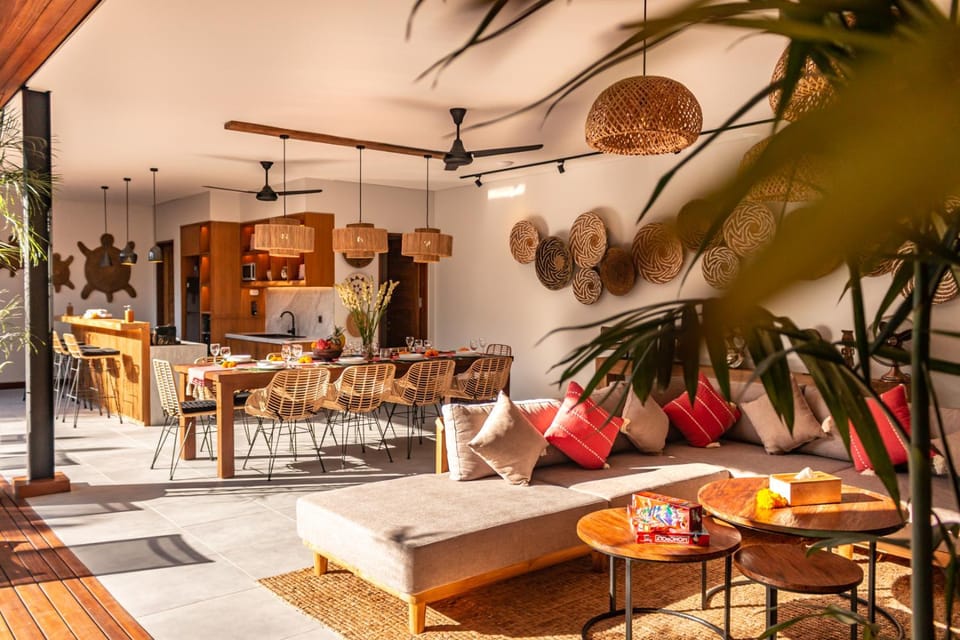 PROMO Luxury 4bd Villa in HotSpot with Huge Private Pool Villa in North Kuta