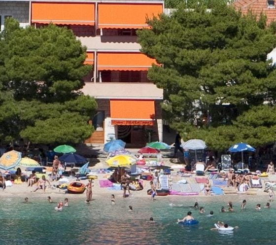 Property building, Facade/entrance, Off site